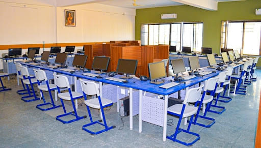 SRU Raipur College gallery photo 8